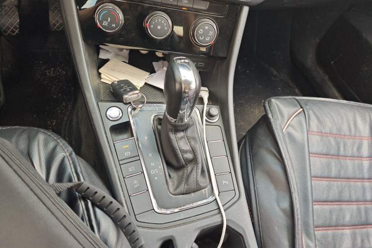 Used Volkswagen Bora 2023 200TSI DSG Enjoyment Edition Gear Lever