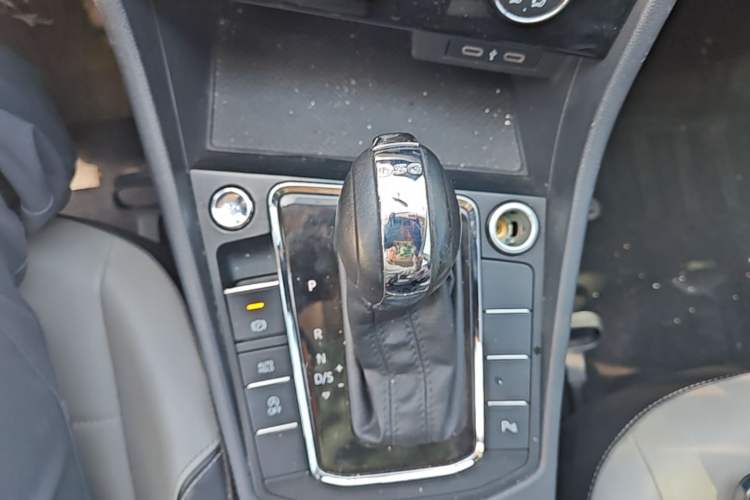Used Volkswagen Bora 2023 200TSI DSG Enjoyment Edition Gear Lever