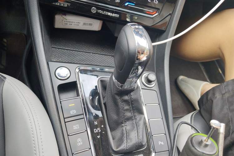 Used Volkswagen Bora 2023 280TSI DSG Prestige Edition Gear Lever