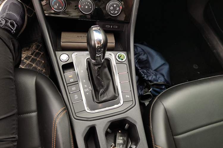 Used Volkswagen Bora 2023 200TSI DSG Enjoyment Edition Gear Lever