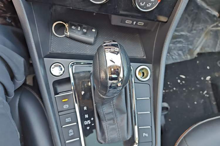 Used Volkswagen Bora 2023 200TSI DSG Enjoyment Edition Gear Lever