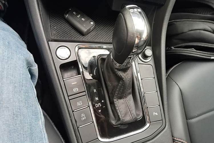 Used Volkswagen Bora 2023 200TSI DSG Enjoyment Edition Gear Lever