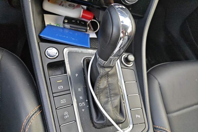 Used Volkswagen Bora 2023 200TSI DSG Smart Drive Version Gear Lever