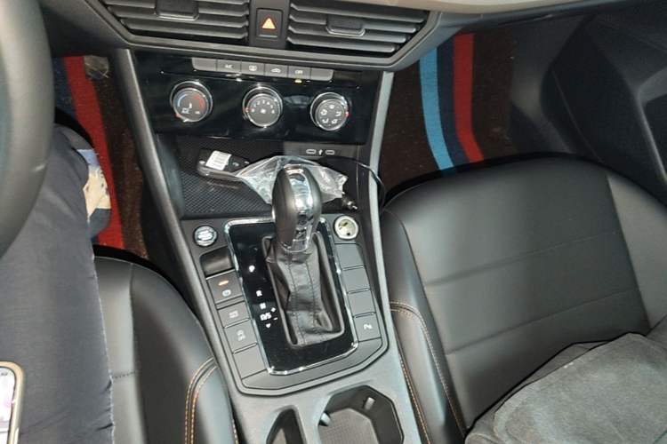 Used Volkswagen Bora 2023 200TSI DSG Enjoyment Edition Gear Lever