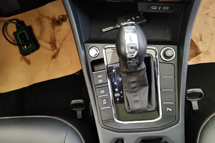 Used Volkswagen Bora 2023 200TSI DSG Enjoyment Edition Gear Lever