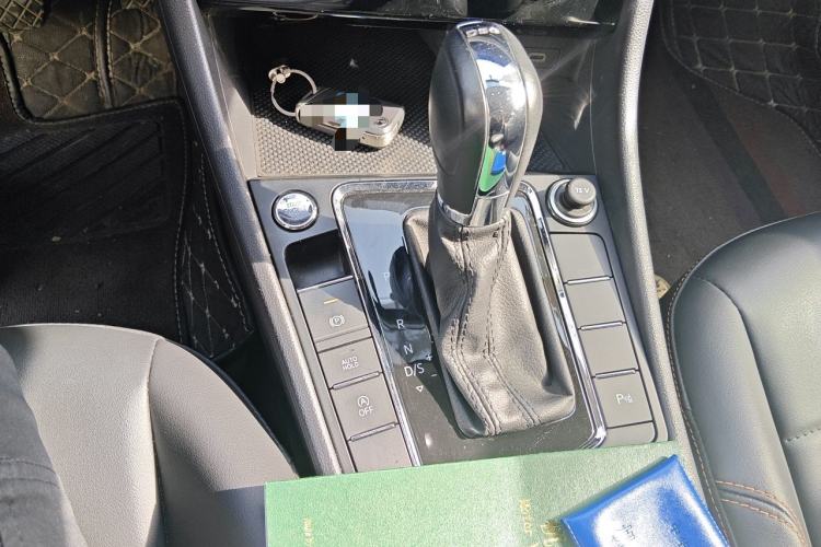 Used Volkswagen Bora 2023 200TSI DSG Enjoyment Edition Gear Lever