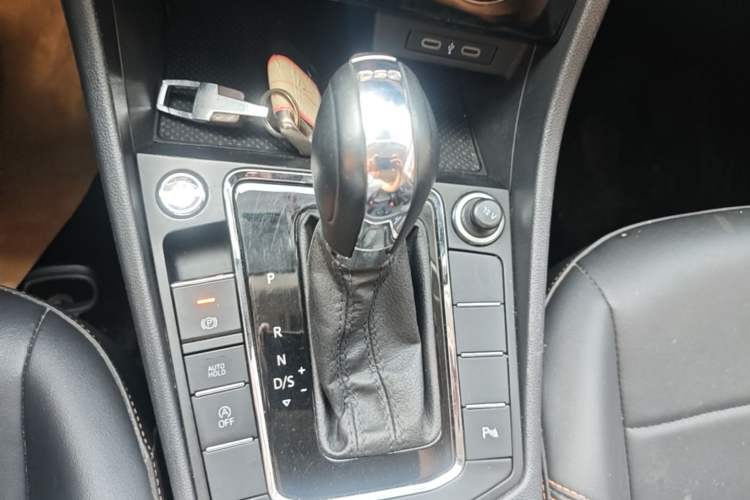 Used Volkswagen Bora 2023 200TSI DSG Enjoyment Edition Gear Lever