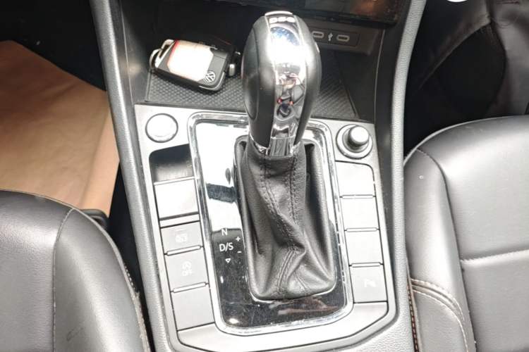 Used Volkswagen Bora 2023 200TSI DSG Enjoyment Edition Gear Lever