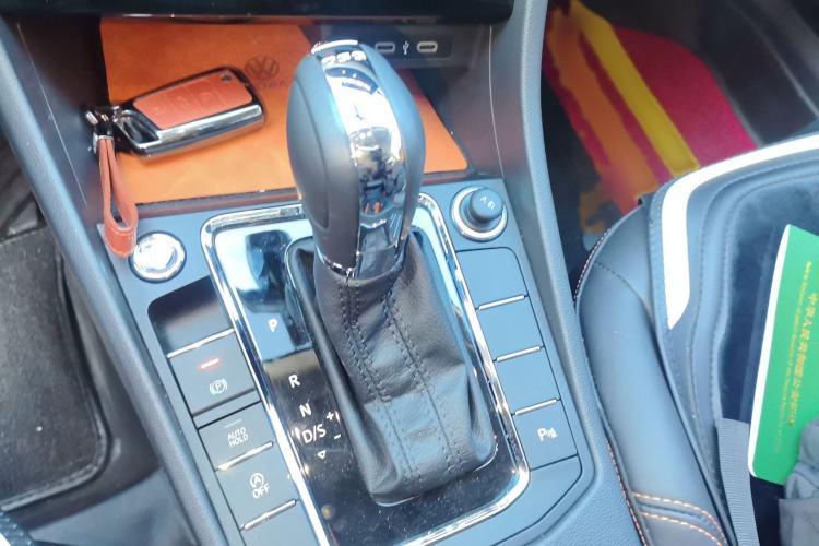 Used Volkswagen Bora 2023 Revised Version 200TSI DSG YueXing PRO Edition Gear Lever