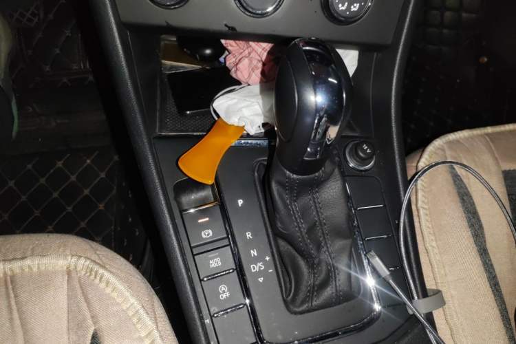 Used Volkswagen Bora 2023 1.5L Automatic Changer Limited Edition Gear Lever