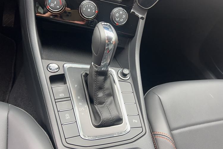 Used Volkswagen Bora 2023 200TSI DSG Enjoyment Edition Gear Lever