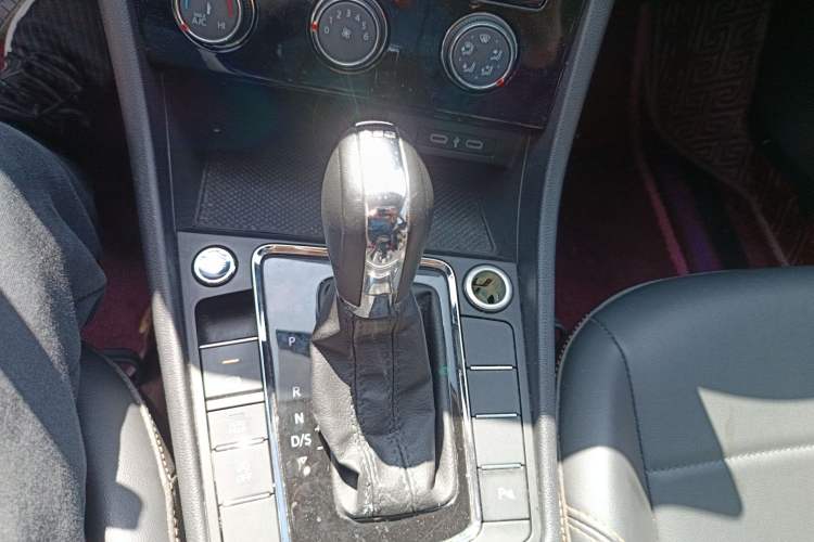 Used Volkswagen Bora 2023 200TSI DSG Enjoyment Edition Gear Lever