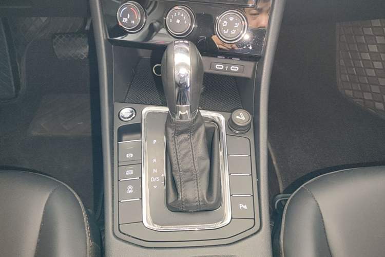 Used Volkswagen Bora 2023 200TSI DSG Enjoyment Edition Gear Lever