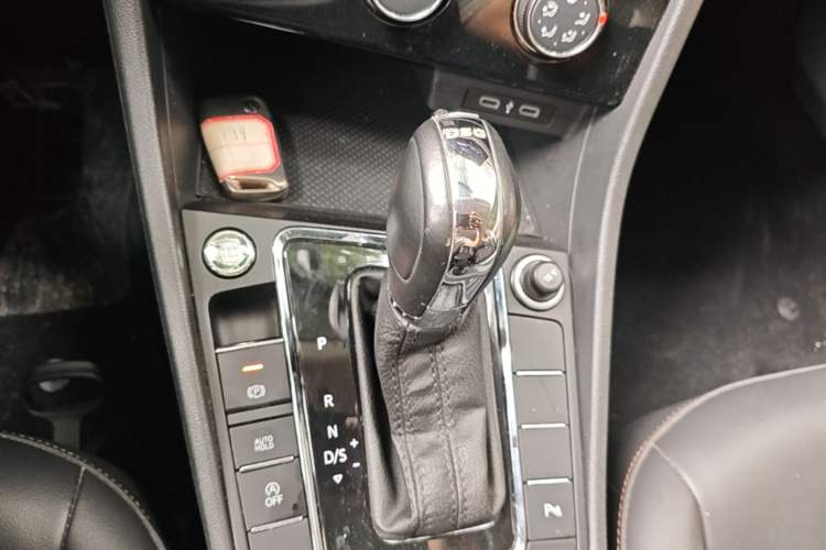 Used Volkswagen Bora 2023 200TSI DSG Enjoyment Edition Gear Lever
