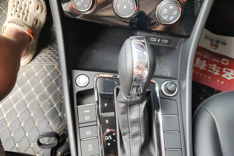 Used Volkswagen Bora 2023 200TSI DSG Enjoyment Edition Gear Lever