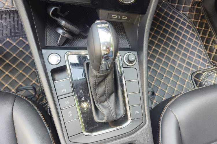 Used Volkswagen Bora 2023 200TSI DSG Enjoyment Edition Gear Lever