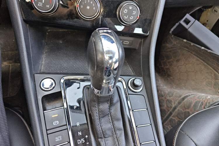 Used Volkswagen Bora 2023 200TSI DSG Enjoyment Edition Gear Lever