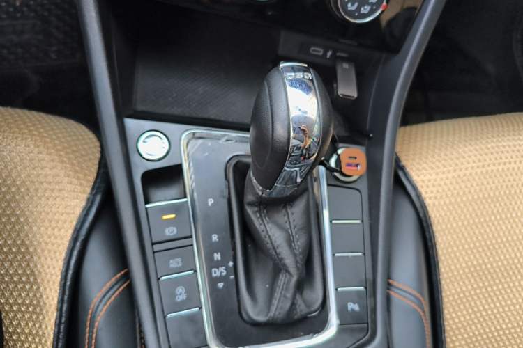 Used Volkswagen Bora 2023 200TSI DSG Enjoyment Edition Gear Lever