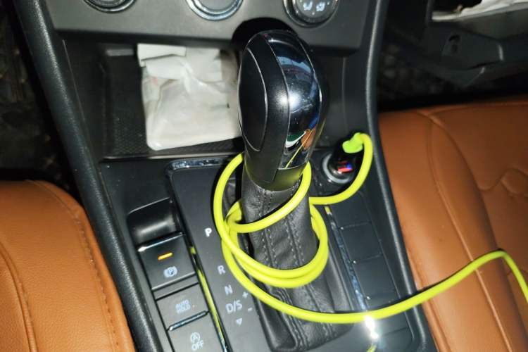 Used Volkswagen Bora 2023 1.5L Automatic Changer Limited Edition Gear Lever
