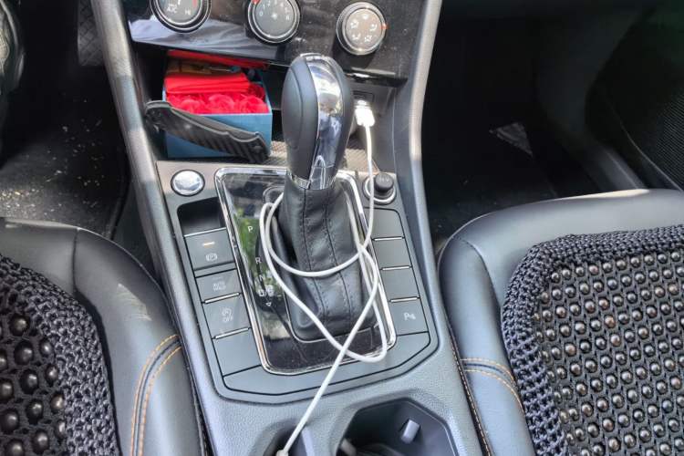 Used Volkswagen Bora 2023 200TSI DSG Smart Drive Version Gear Lever
