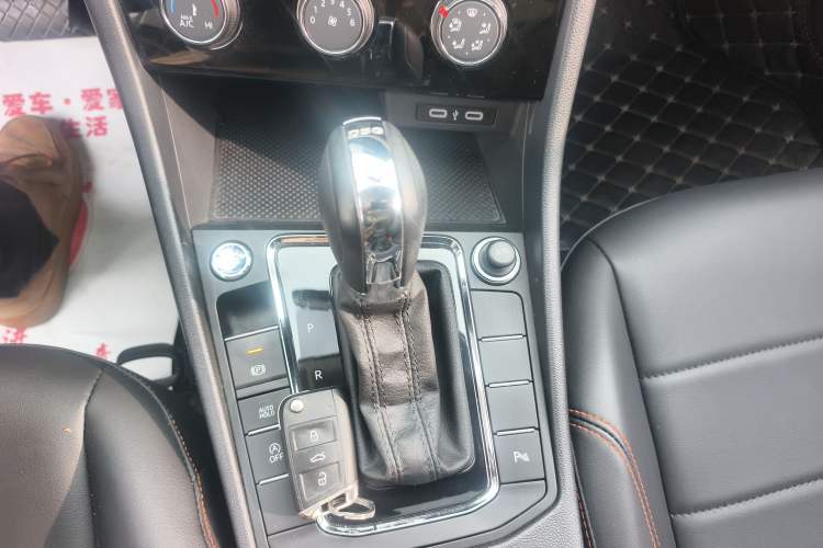 Used Volkswagen Bora 2023 200TSI DSG Enjoyment Edition Gear Lever