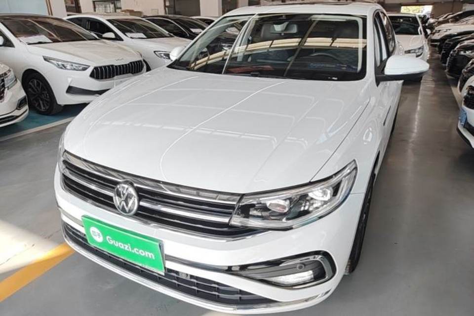 Volkswagen Bora 2023
