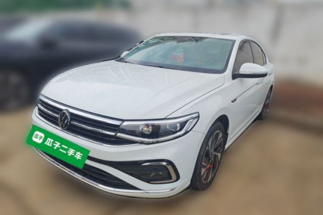 Used Volkswagen Bora 2023 300TSI DSG Prestige Edition