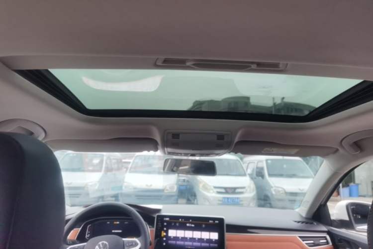 Used Volkswagen Bora 2023 200TSI DSG YueXing PRO Edition Headliner