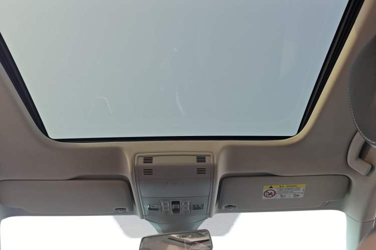 Used Volkswagen Bora 2023 300TSI DSG Prestige Edition Headliner