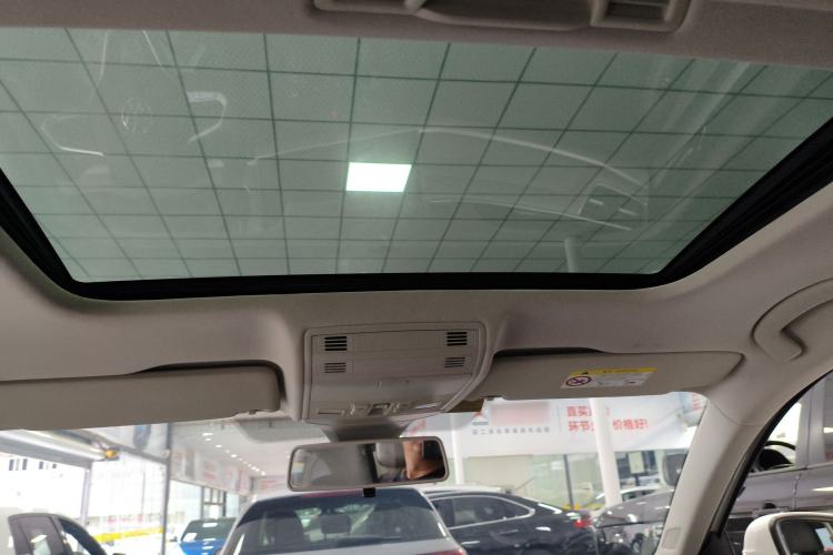 Used Volkswagen Bora 2023 200TSI DSG SmartDrive PRO Edition Headliner