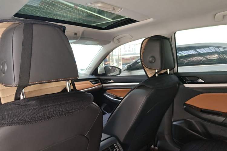 Used Volkswagen Bora 2023 200TSI DSG SmartDrive PRO Edition Headliner
