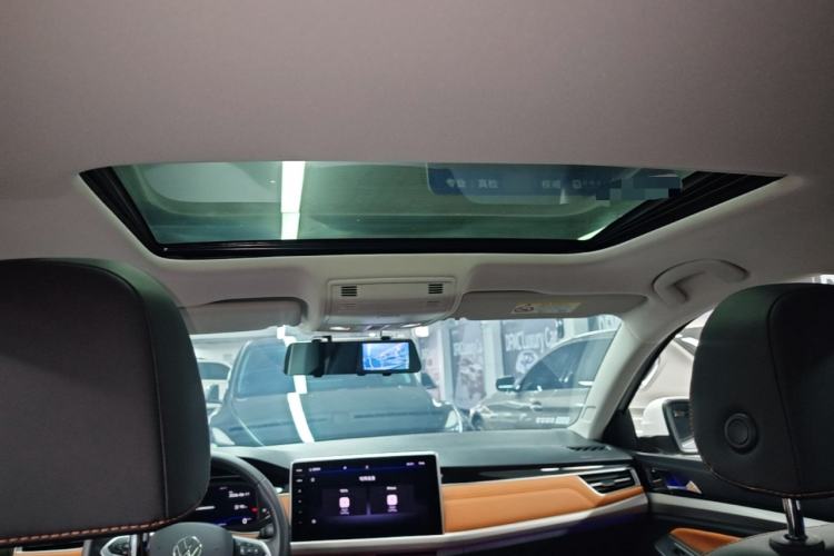 Used Volkswagen Bora 2023 200TSI DSG YueXing PRO Edition Headliner