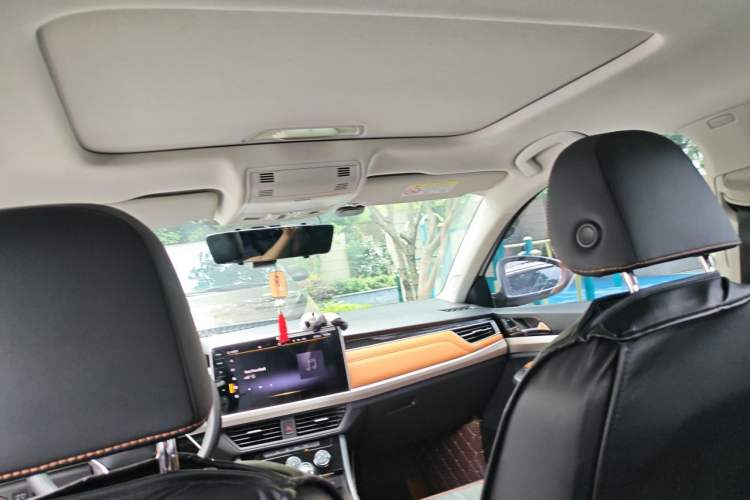Used Volkswagen Bora 2023 200TSI DSG YueXing PRO Edition Headliner