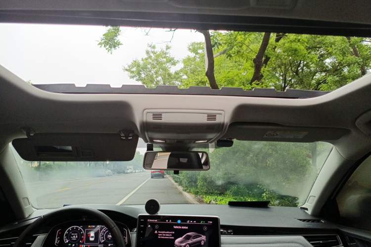 Used Volkswagen Bora 2023 300TSI DSG Prestige Edition Headliner