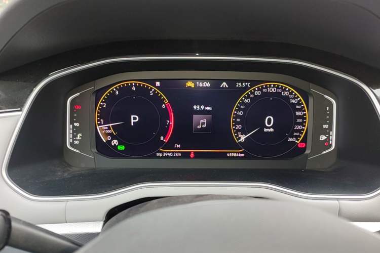 Used Volkswagen Bora 2023 300TSI DSG Prestige Edition Instrument Cluster
