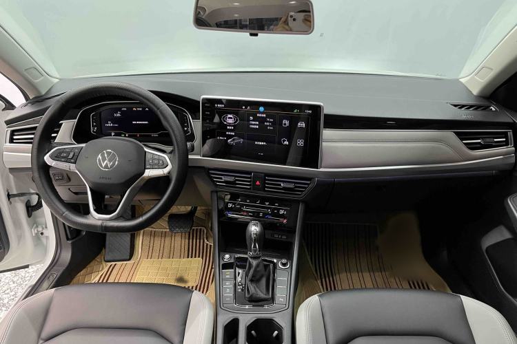 Used Volkswagen Bora 2023 300TSI DSG Prestige Edition Interior 1