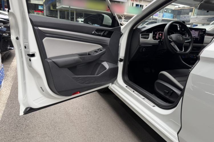 Used Volkswagen Bora 2023 300TSI DSG Prestige Edition Interior 1