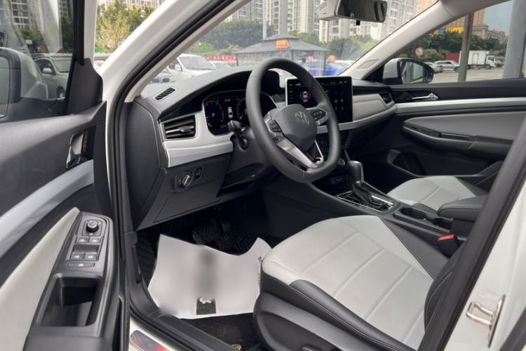 Used Volkswagen Bora 2023 200TSI DSG SmartDrive PRO Edition Interior 2