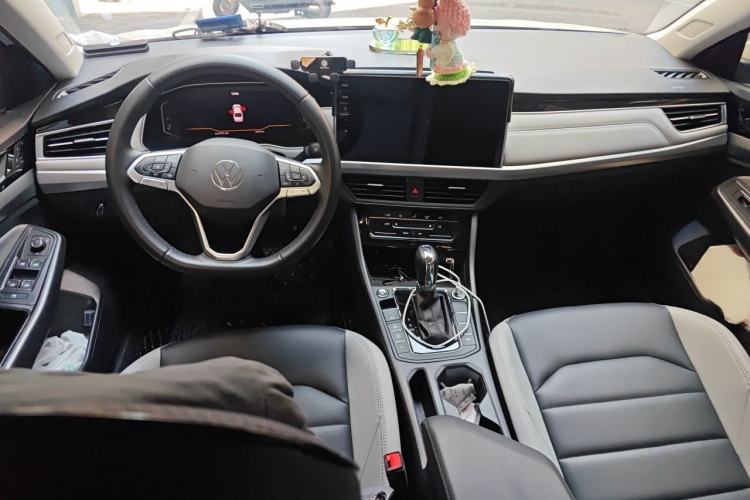 Used Volkswagen Bora 2023 280TSI DSG Prestige Edition Interior 2