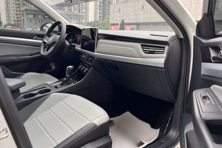 Used Volkswagen Bora 2023 200TSI DSG SmartDrive PRO Edition Interior 3