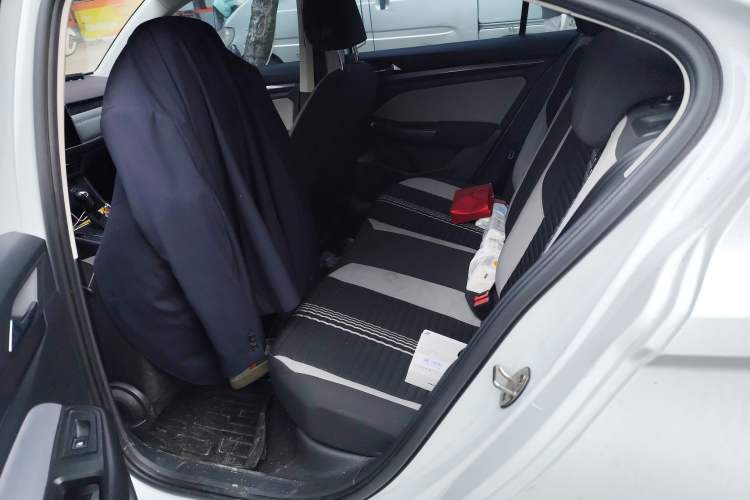 Used Volkswagen Bora 2023 1.5L Automatic Changer Limited Edition Interior 4