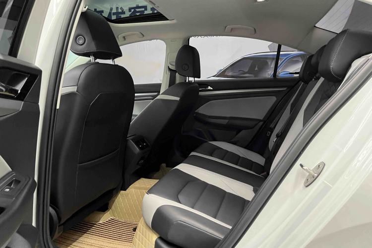 Used Volkswagen Bora 2023 300TSI DSG Prestige Edition Interior 5