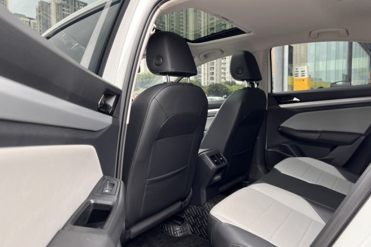 Used Volkswagen Bora 2023 200TSI DSG SmartDrive PRO Edition Interior 5