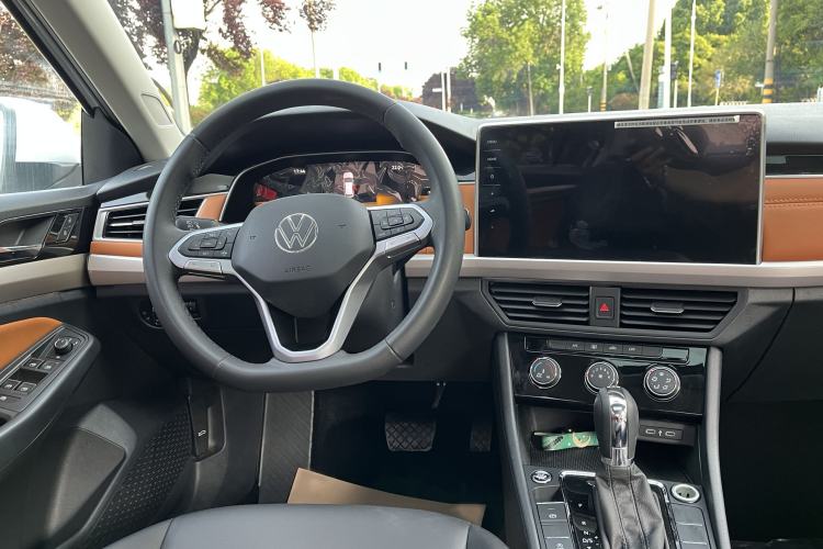 Used Volkswagen Bora 2023 200TSI DSG Smart Drive Version Interior 5
