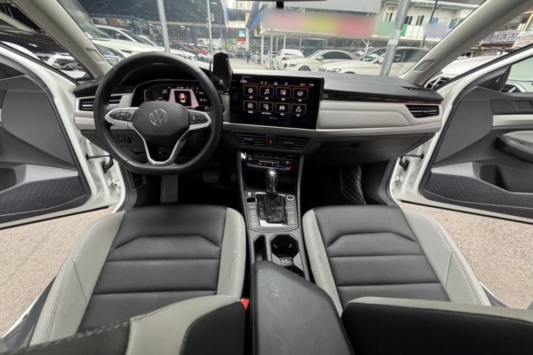Used Volkswagen Bora 2023 300TSI DSG Prestige Edition Interior 6