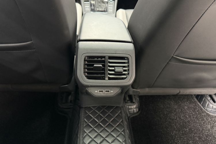 Used Volkswagen Bora 2023 300TSI DSG Prestige Edition Interior 7