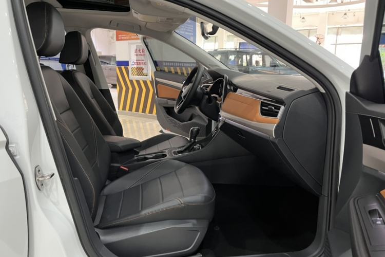 Used Volkswagen Bora 2023 200TSI DSG YueXing PRO Edition Interior 8
