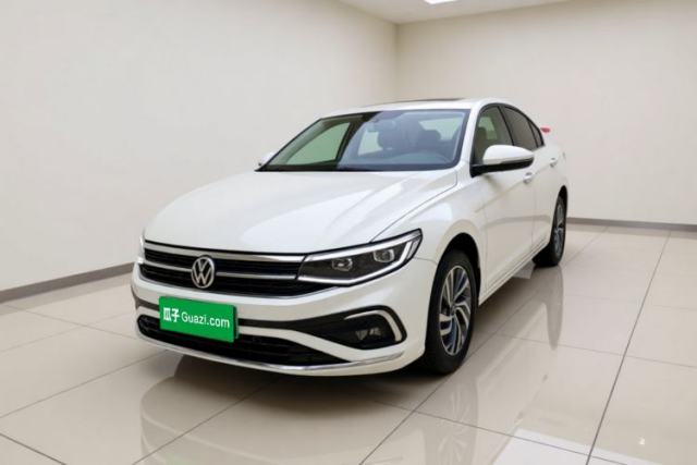 Ojetý Volkswagen Bora 2023 200TSI DSG Enjoyment Edition