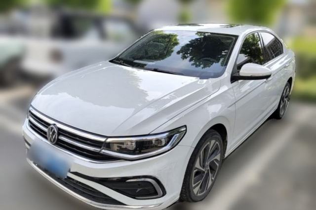 Volkswagen Bora 2023 200TSI DSG Smart Drive Version usado