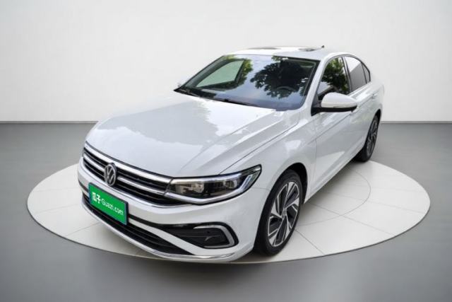 Volkswagen Bora 2023 200TSI DSG Smart Drive Version de segunda mano
